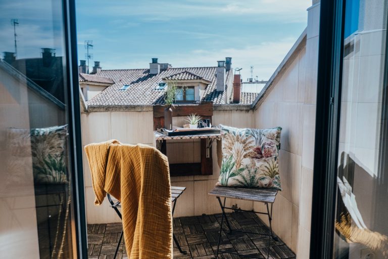 apartamento-terraza-alquiler-gijon-la-guia-somio