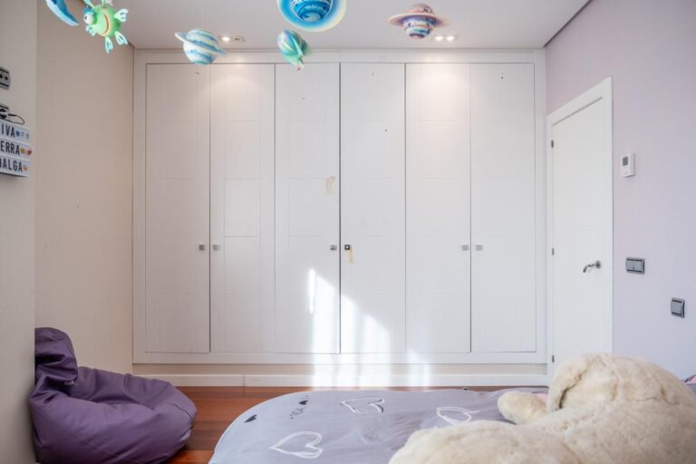 chalet con piscina y aerotermia en aviles